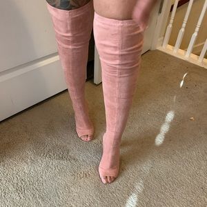 Cute pink knee boots 🌸